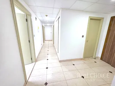 Spacious 2 BR | City View | Covered Parking