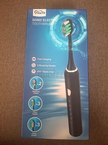 Sonic Electric Toothbrush brand new Charging Base + Replacement Heads