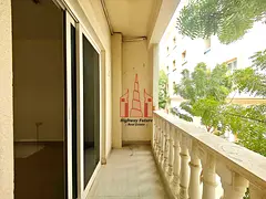 HIGE SIZE 2BHK ON PRIME LOCATION WITH CLOED HALL FOR FAMILY ONLY