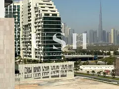 Studio | Stunning Burj Khalifa View | Multiple Cheques | Al-Jaddaf