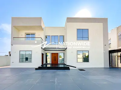 Vacant|Stunning 5BR|Modern Layout|Prime Area