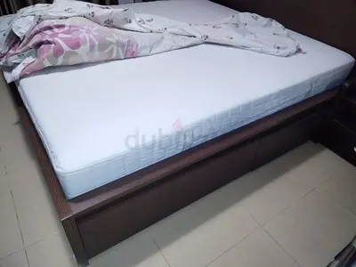 King size IKEA mettres perfect condition 180x200 cm0
