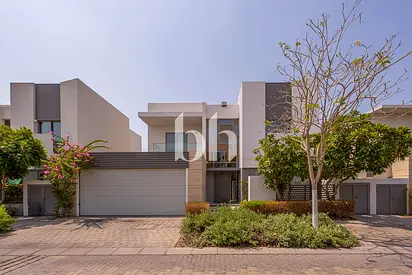 4 Bed Villa | Extended Living Area | Vacant