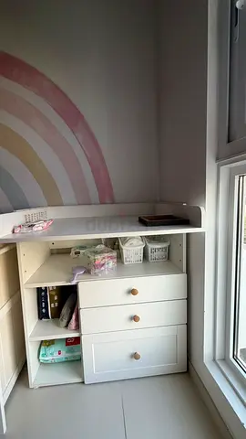 BABY COT + CHANGING DRESSER FOR SALE  Selling a baby cot and matching changing dresser (Mamas&papas)