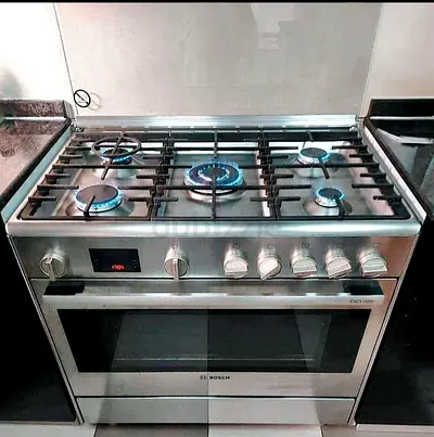 Bosch Series 6 Luxury Dual Fuel Range Cooker – 90 cm Top Gas Oven Electric