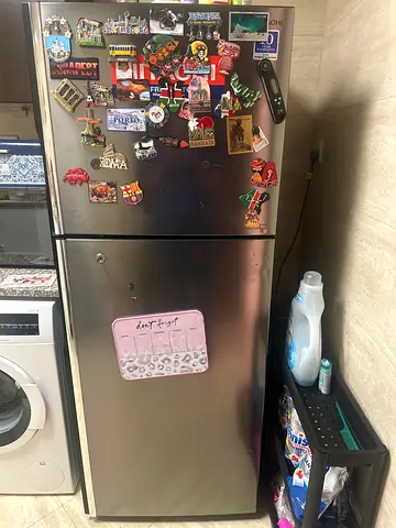 Used stainless steel double-door fridge in good condition. Model HITACHI RVX500PUK9