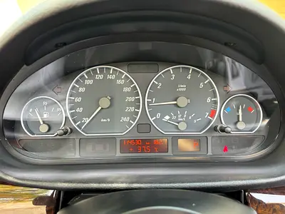 صورة 12 لـ 2003 BMW 3-SERIES