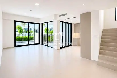 Single Row | Great Location | Triplex