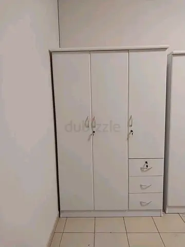 3door wardrobe white colour brand new