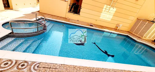 Away from fly zone Private entrance 3 bedrooms all master villa living-dining area/tv lounge/pantry