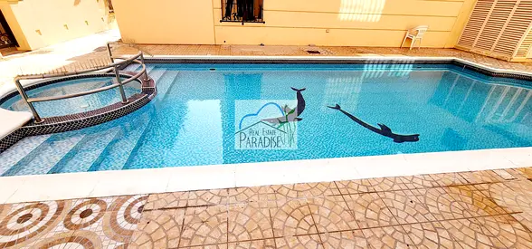 Away from fly zone Private entrance 3 bedrooms all master villa living-dining area/tv lounge/pantry kit/3 parking/maid room/shared pool/rent in mirdif