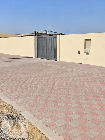 🇬🇧 English: 🔥 Industrial Yard for Rent in Al Sajaa, Sharjah | 10,000 Sq Ft | 20 KW Power | AED 130,000/Year | Direct from Owner 🔥