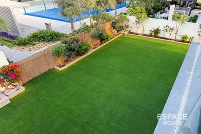 4 Beds | Landscaped | Family Living