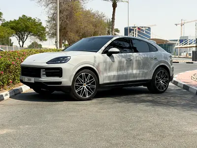Porsche cayenne coupe.