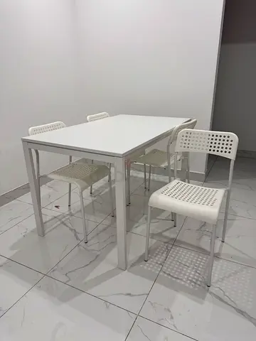 Dinning table