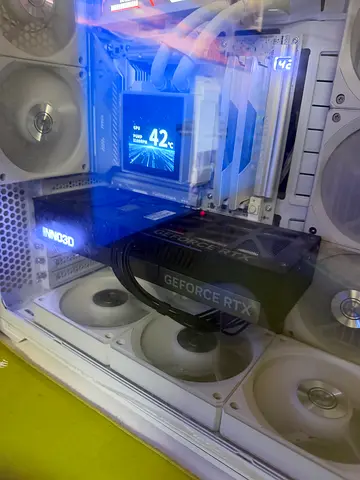 inno3d RTX5080 NO BOX