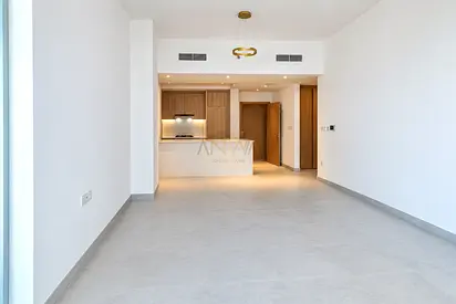Waterfront | Large 1 BR Layout | Balcony