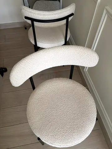 2 Chairs