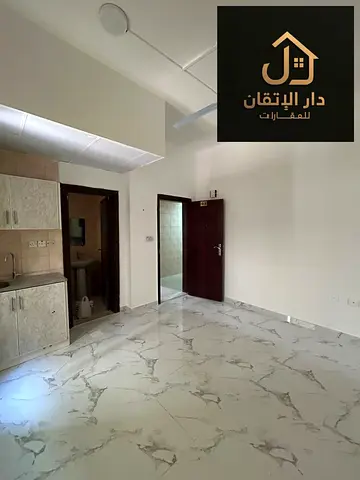 فرصة ذهبية للإيجار | استديو اول ساكن منطقه المجرة موقع حيوي وقريب من جميع الخدمات