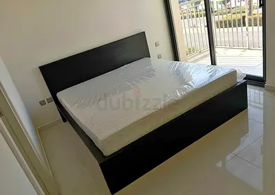 Ikea malam bed with ikea mattress king size 180 x200cm