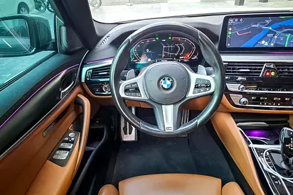 صورة 10 لـ 2022 BMW 5-SERIES