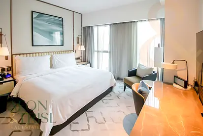 Fully furnished |Upgraded| High floor | 2-Bedroom