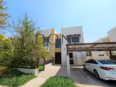 Hot OFFER LUXURY villa unique style 5 bedroom sparte Majlis waderobe MasterBed Majlis Maid room park