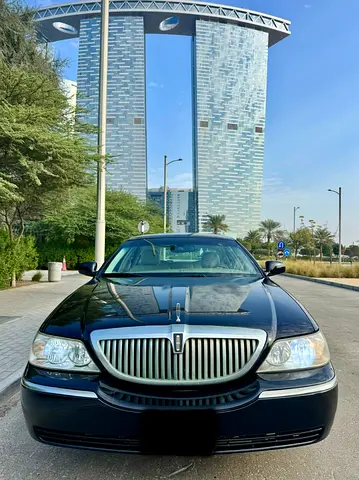 صورة 11 لـ 2008 Lincoln TOWN CAR