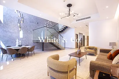 Spacious Family Home | Vacant | Elevator