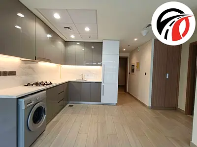 Ultra Modern luxurious 1 bedroom Buleward view
