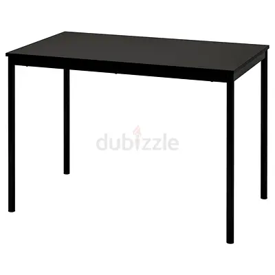 Dinnng table