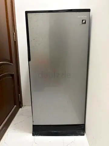 Hitachi Refrigerator-Freezer (R-20FEU/K9) - Good Working Condition