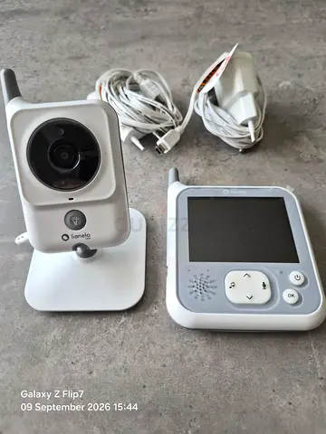 Lionelo Baby Monitor with Camera and Parent Unit - Good Working Condition