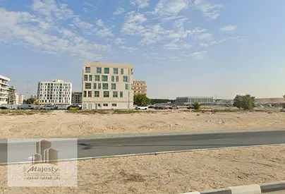 للبيع قطعة أرض سكنية تجارية في مويلح التجارية