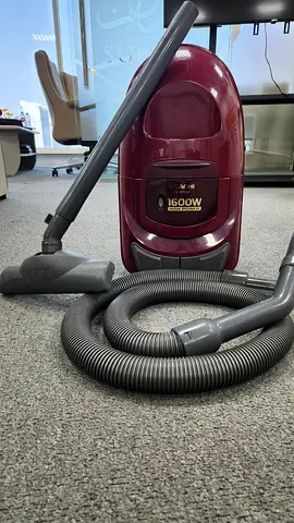 Hitachi Bagless Vacuum Cleaner | 1600 Watts | High Suction Power | 5L Dust Capacity