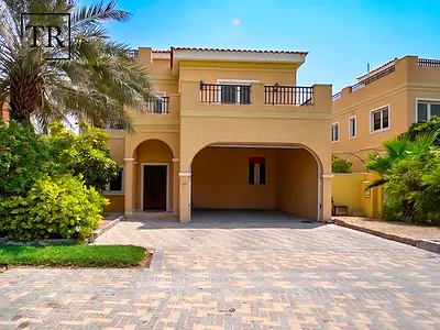 Exclusive | Single Row |Park Facing| Private Pool