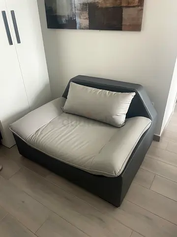 Arm chair for sale