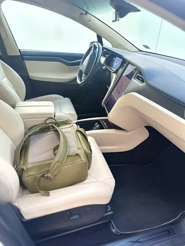 صورة 6 لـ 2018 Tesla MODEL X