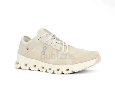 On Cloud running Cloud 5 men’s Sneakers - Size 12 Uk , Beige color NEVER USED