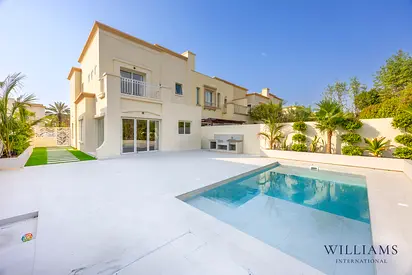 LAKE VIEW | EXTENDED | LUXURY RENOVATION