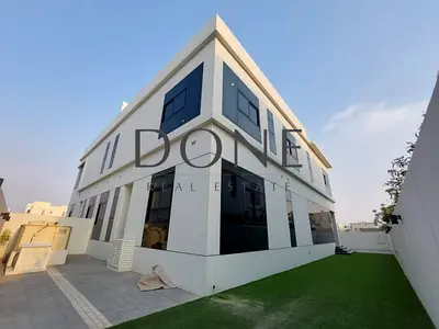 LUXURY 4BEDROOM villa Majlis waderobe MasterBed Modran style unique finishing with parking only jest 145k