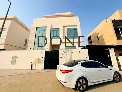 LUXURY 4BEDROOM VILLA unique finishing Modran style Majlis Maid room waderobe MasterBed parking 145K