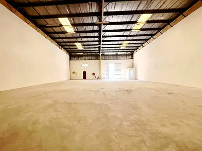 Warehouse (35KW) for Rent in DIP - AED 254,000/- 3900 SQFT