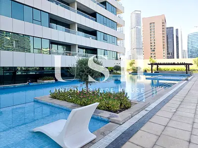 Spacious| Upgraded| Fully Furnished | Canal View