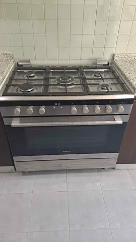 Siemens last model cooker full gas with fan digital 90/60 cm