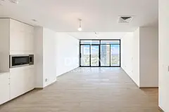 Canal and Beach Views | Spacious | Middle Floor