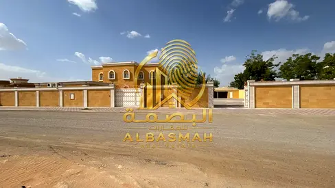 Villa for sale in Al Qarain 2, Sharjah. Excellent location, second plot from the main road, facing the schools.