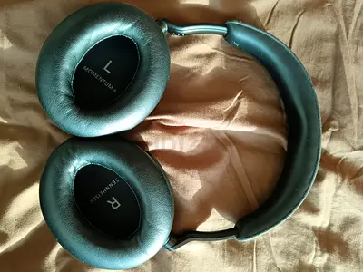 Sennheiser Momentum on-ear headphones — good used condition