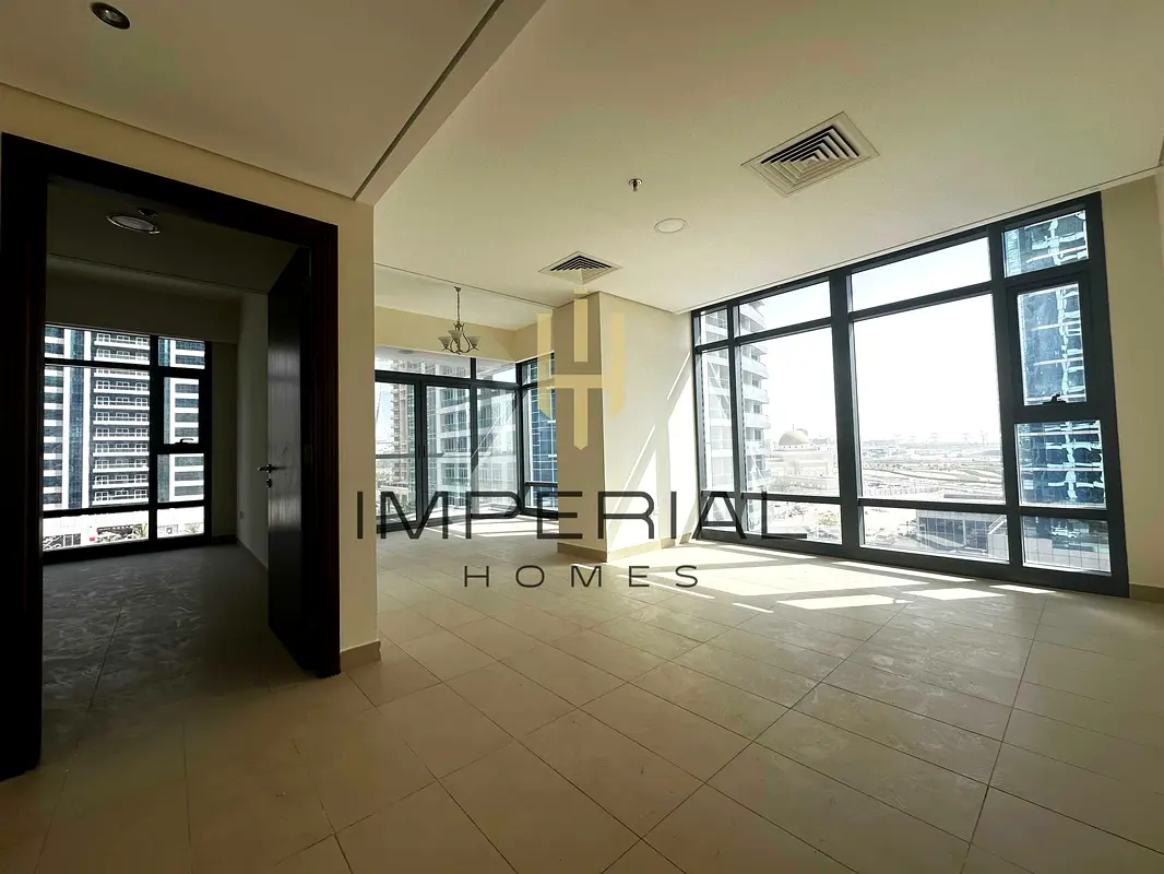 Corner Unit | Large 2 Bed | 1300sqft | @120k