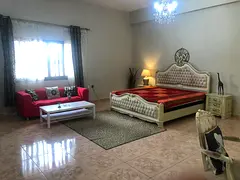 “No deposit- Master Bedroom for Lady near Metro, attached bath, Balcony